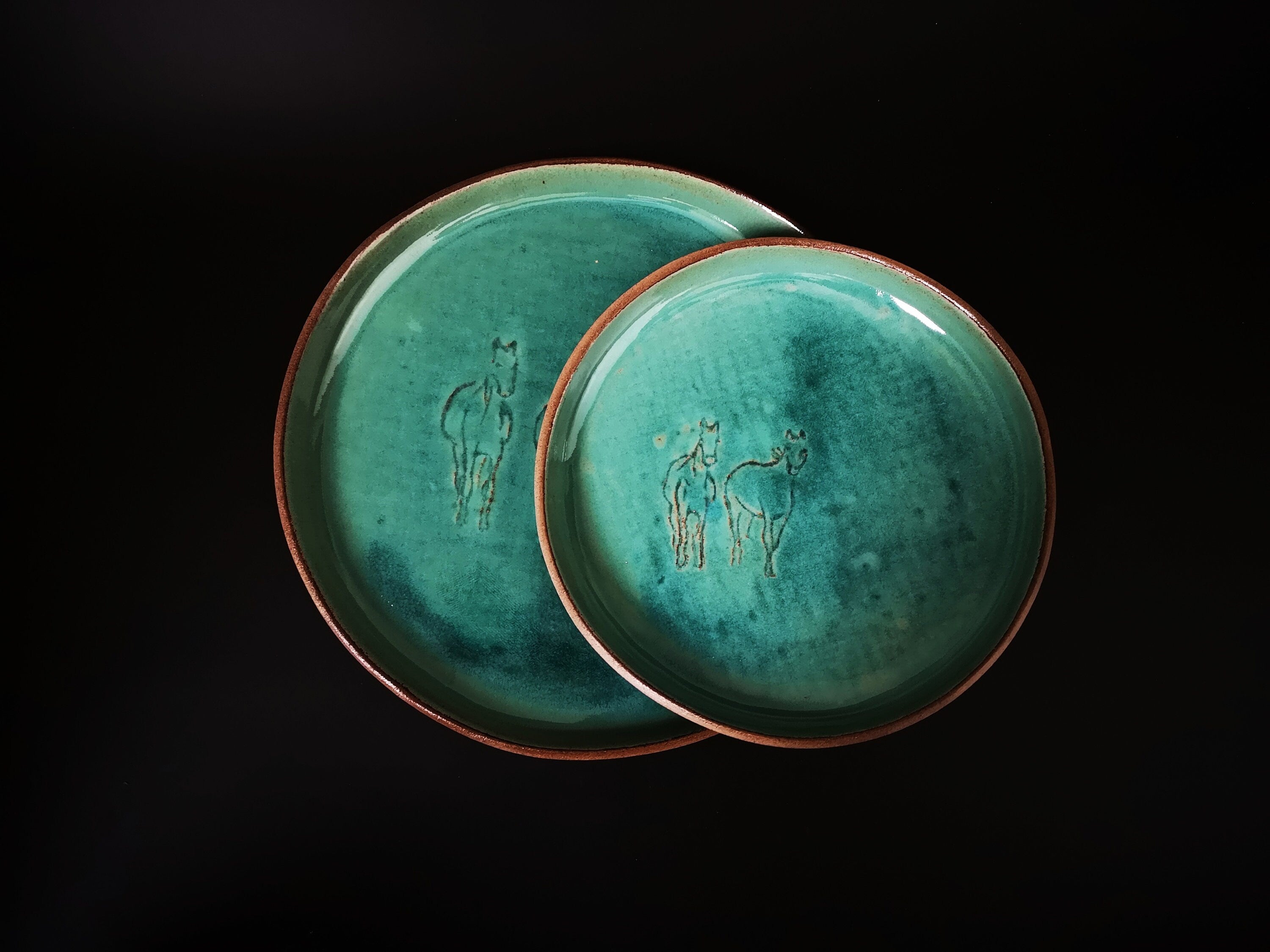 Turquoise Ceramic Plates (Set of 2): Engraved Horse Decoration