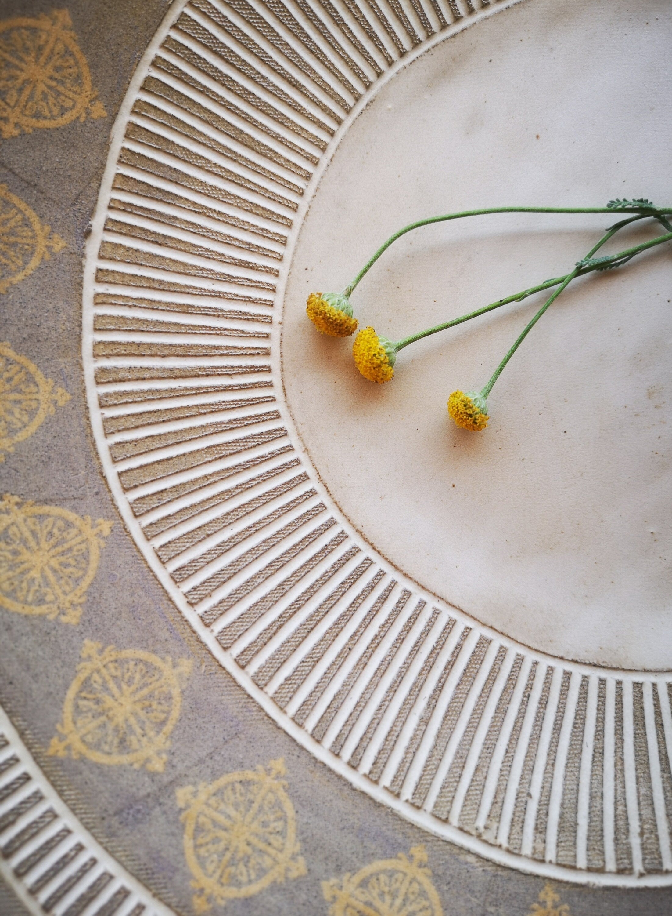 Large Ceramic Serving Bowl: Gray Clay Pottery with Yellow Print