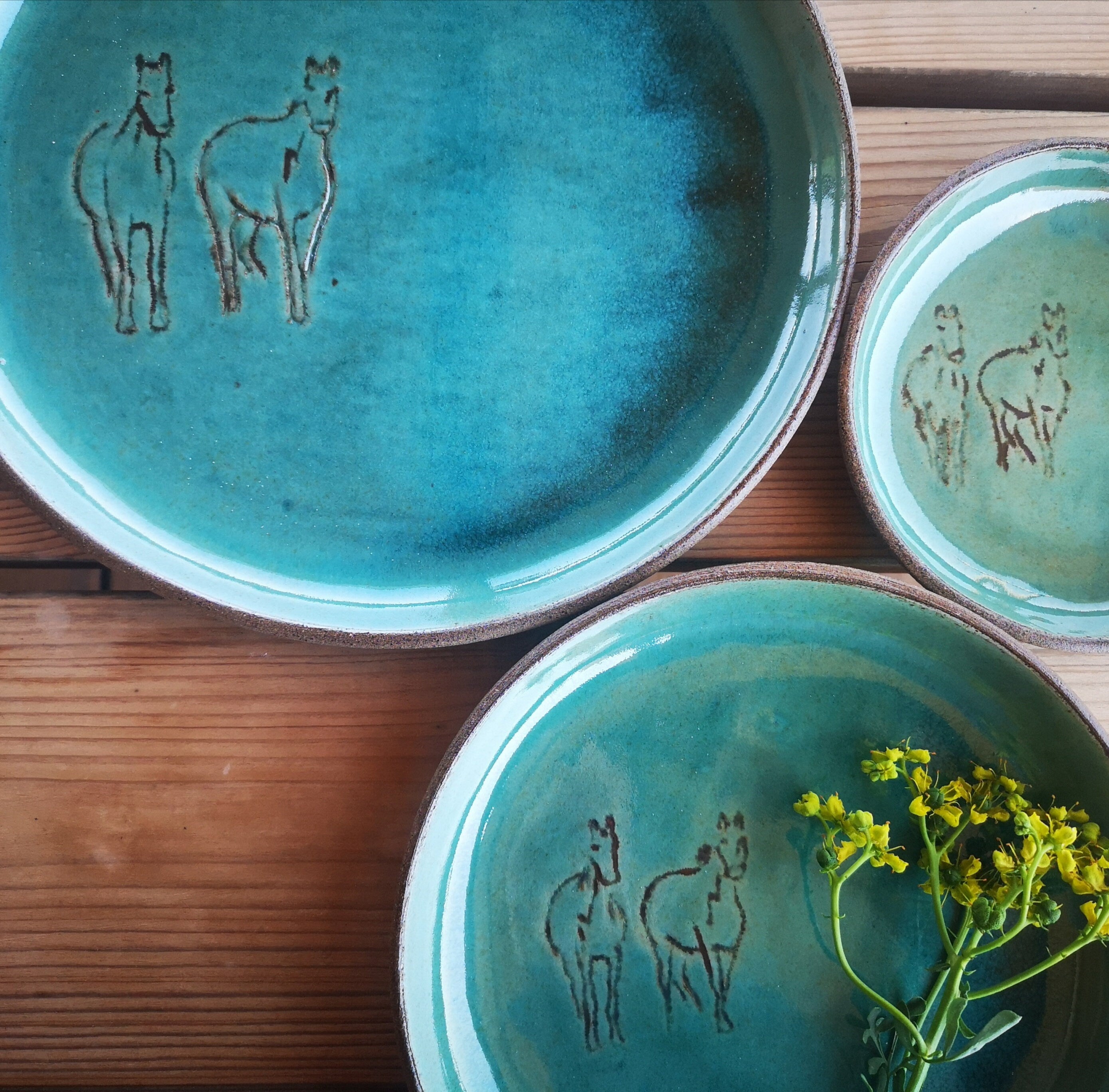 Turquoise Ceramic Plates (Set of 2): Engraved Horse Decoration