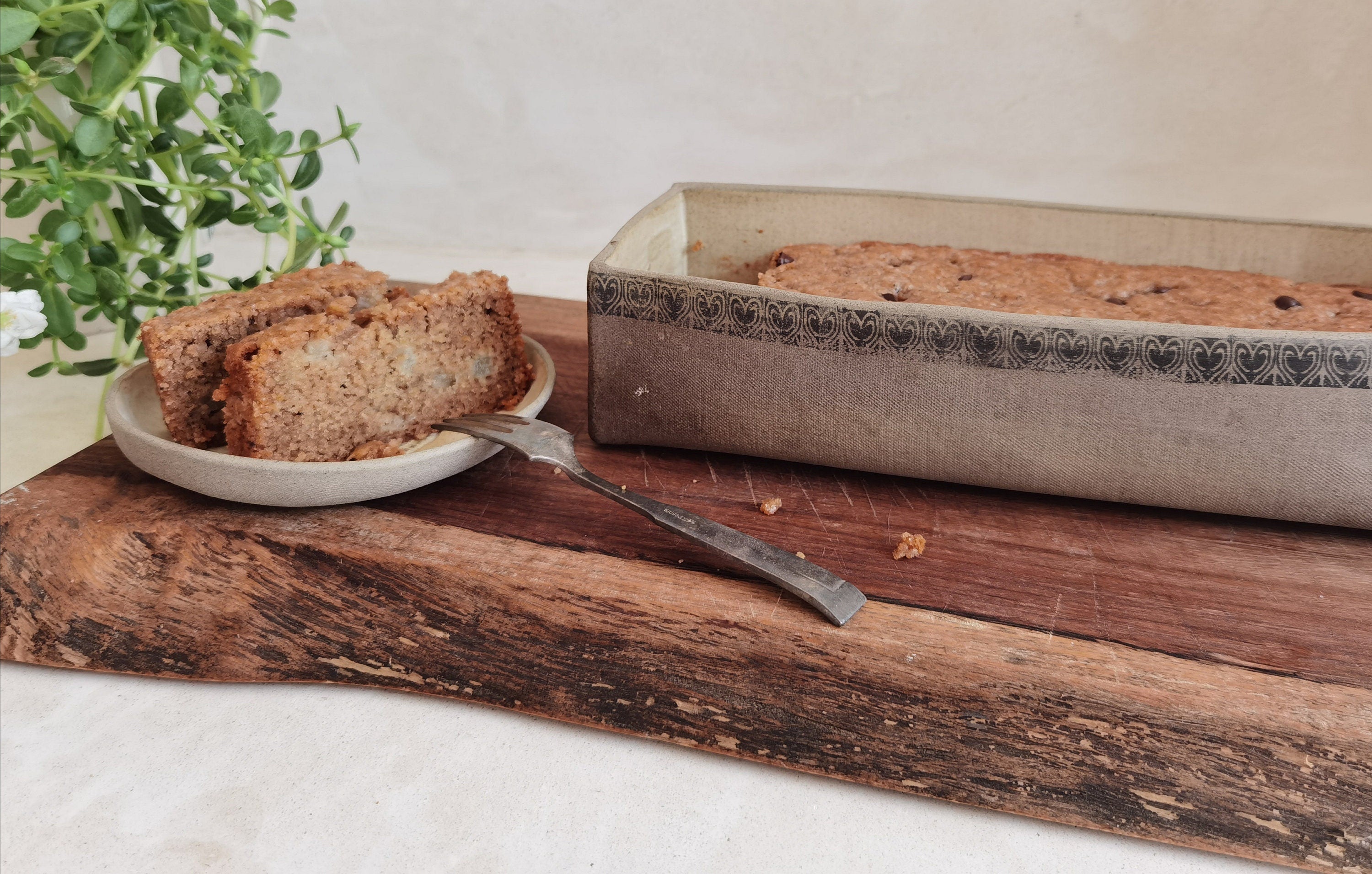 Handmade Ceramic Baking Dish: Rustic Beige Pottery Serving Dish