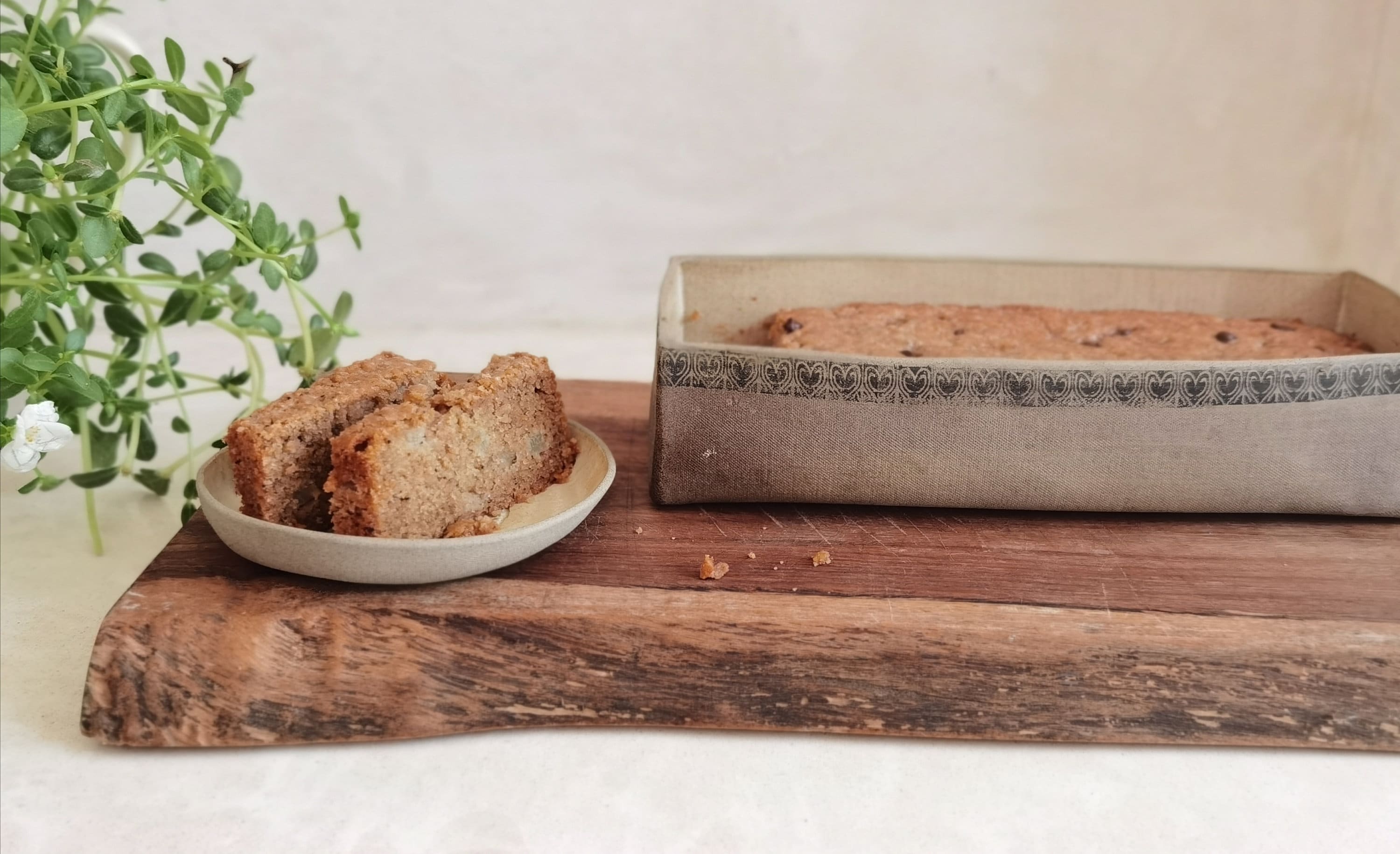 Handmade Ceramic Baking Dish: Rustic Beige Pottery Serving Dish