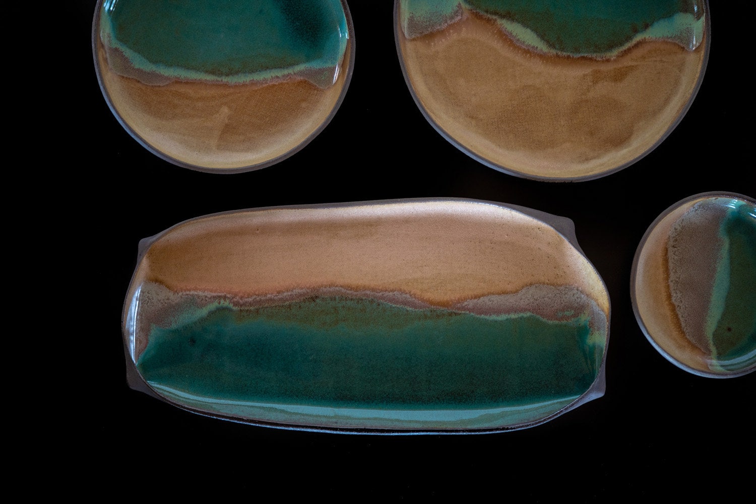 Handmade Rectangular Ceramic Serving Tray: Beige & Turquoise Pottery