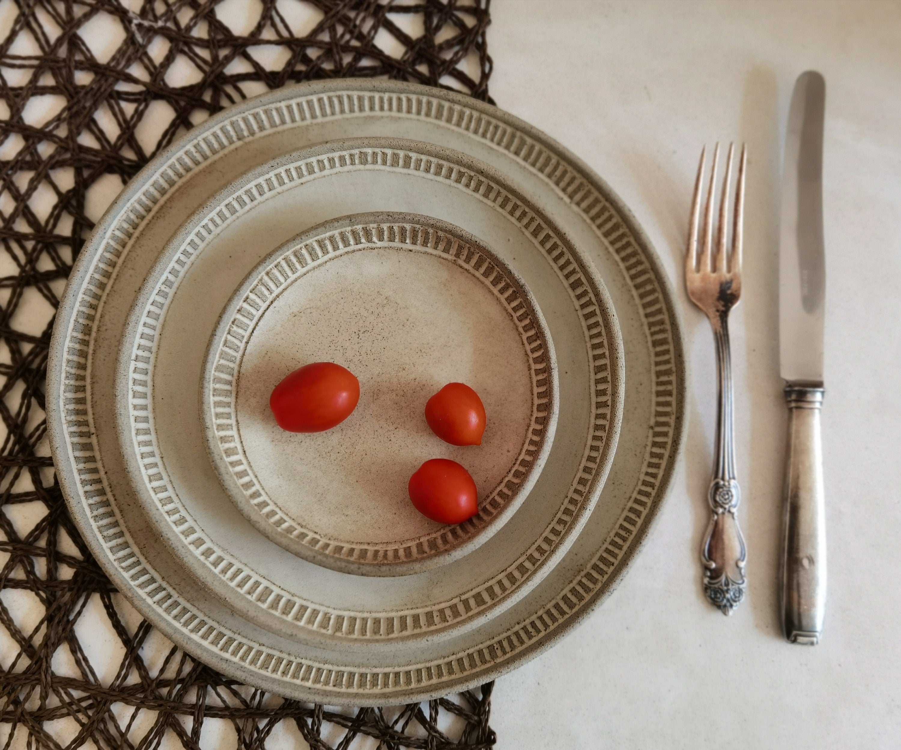 Set of 2 Beige Ceramic Dinner Plates: Engraved Stoneware