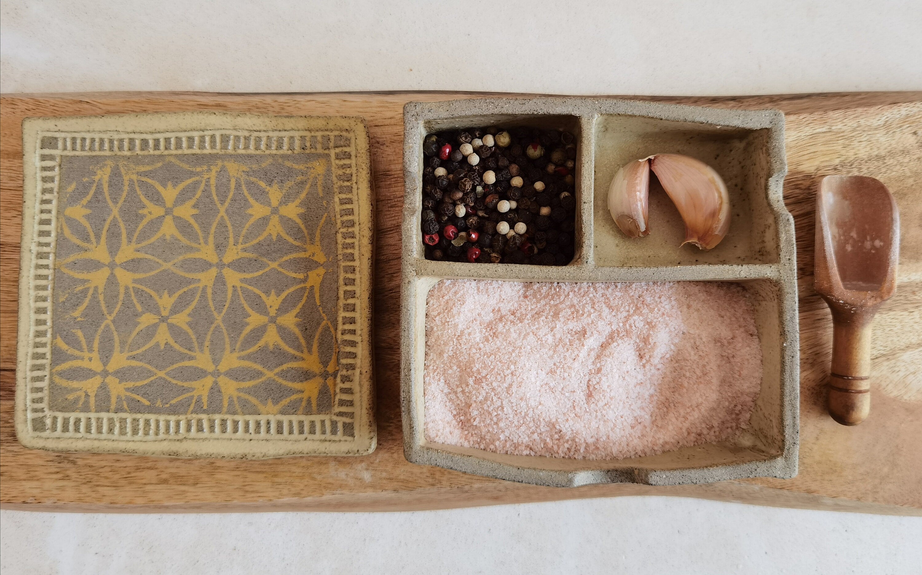 Square Ceramic Jewelry Box: Yellow Print, Beige Glaze, Three Cells
