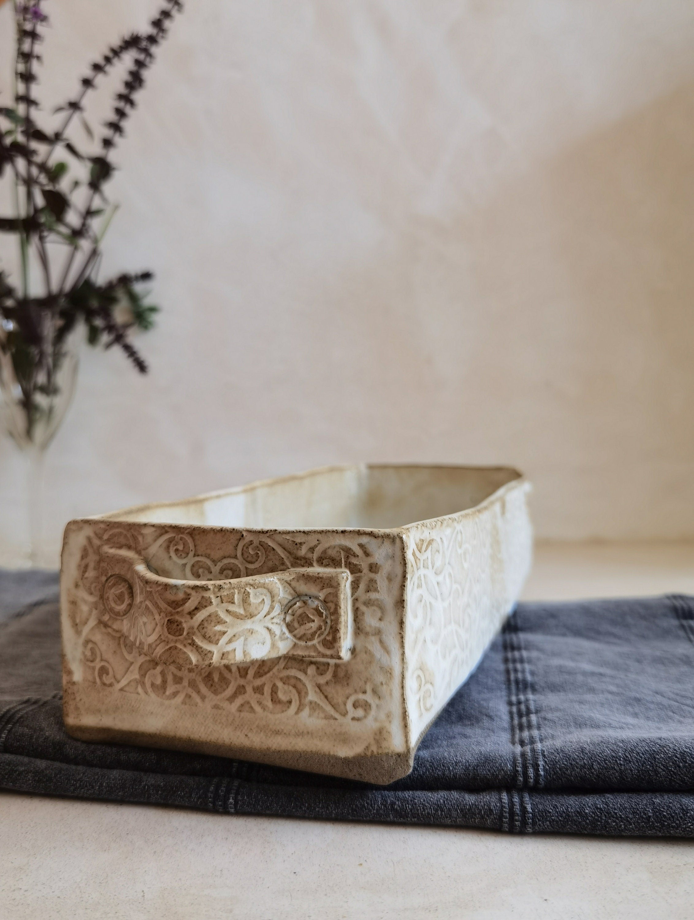 Handmade Ceramic Baking Dish: White Pottery Cookware with Print