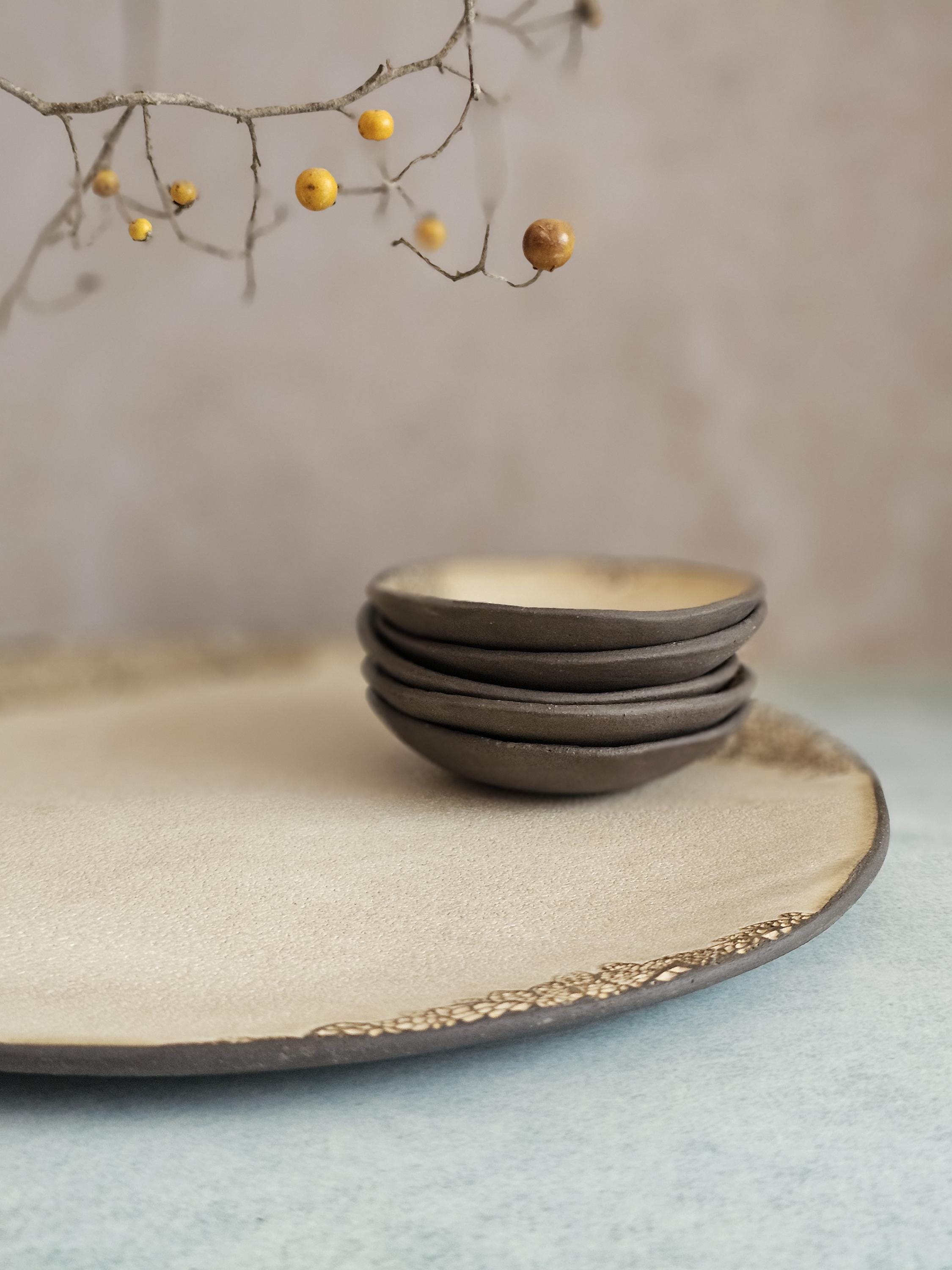 Modern Ceramic Passover Seder Plate: Beige Glazed with Leaf Decoration