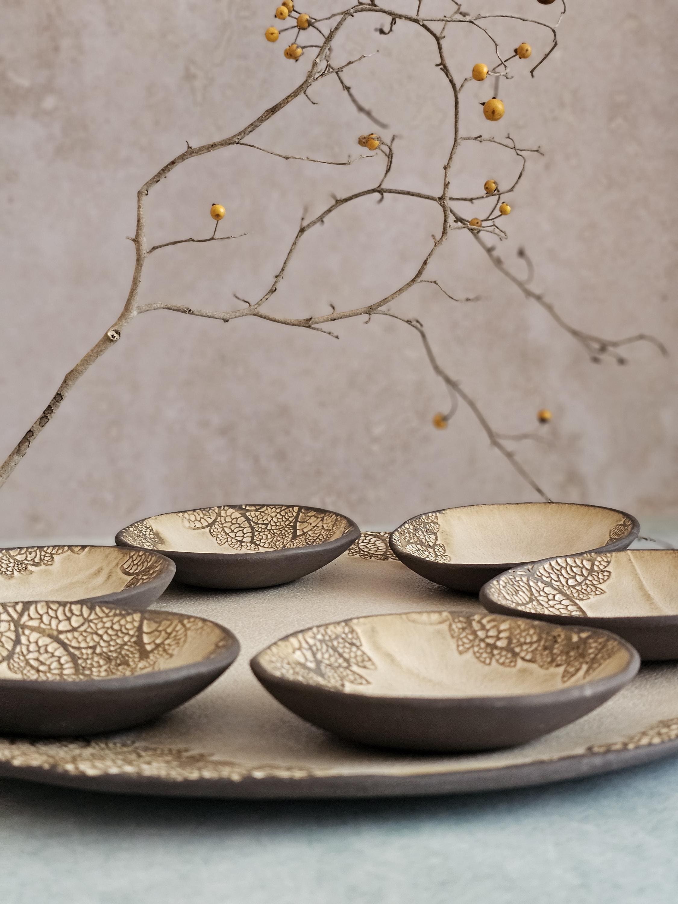 Modern Ceramic Passover Seder Plate: Beige Glazed with Leaf Decoration