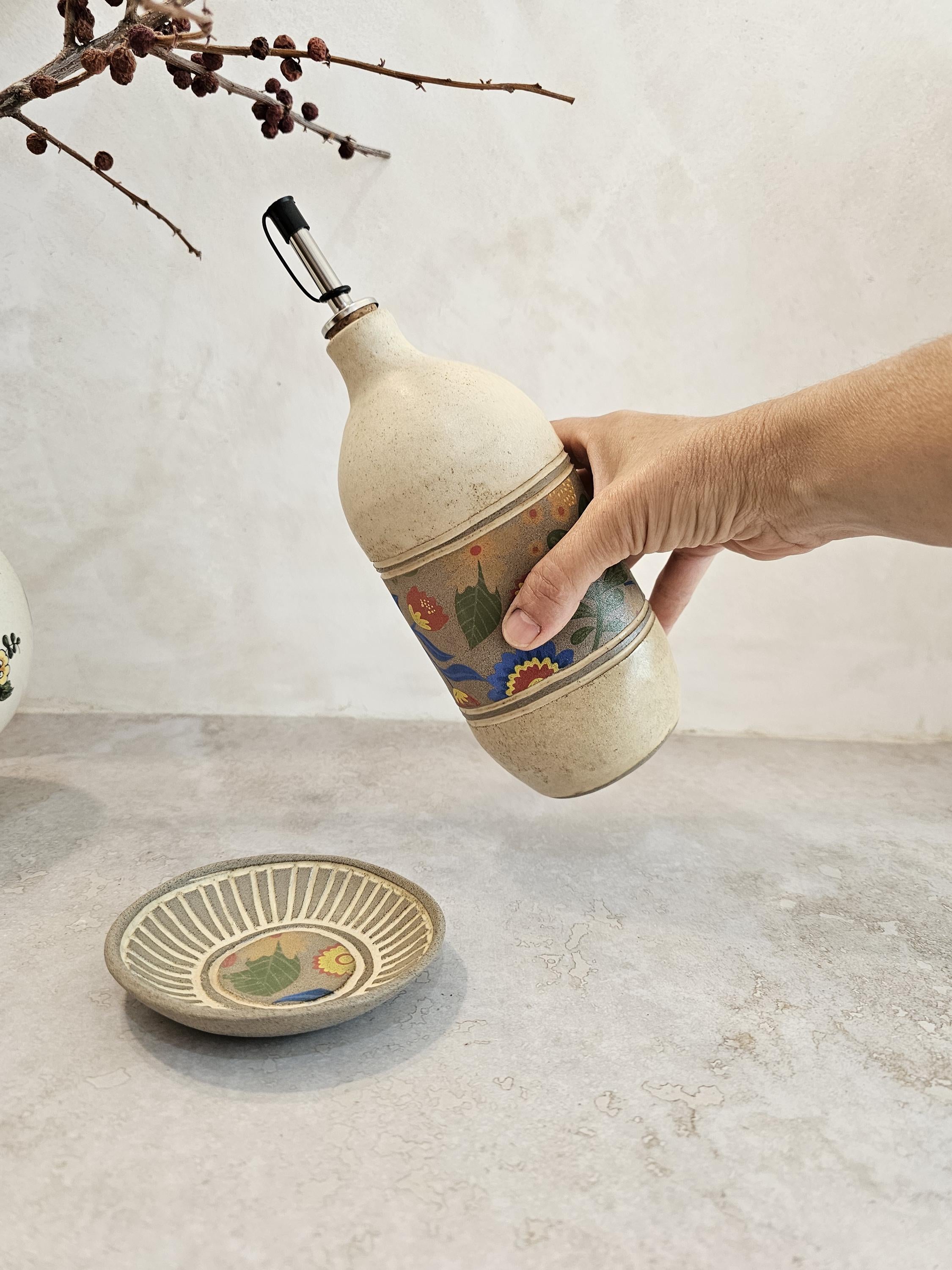 Handmade Ceramic Olive Oil Bottle: Rustic Kitchen Decor, 30 oz